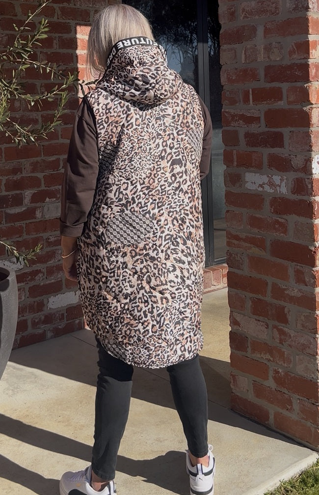 Nelly Leopard Vest