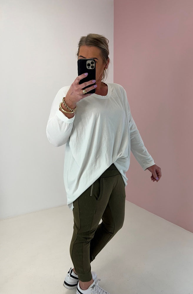 Bella Basic Long Sleeve Top - White
